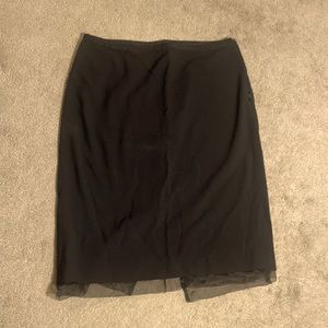 The limited stretch size 4 BLACK skirt with lining
